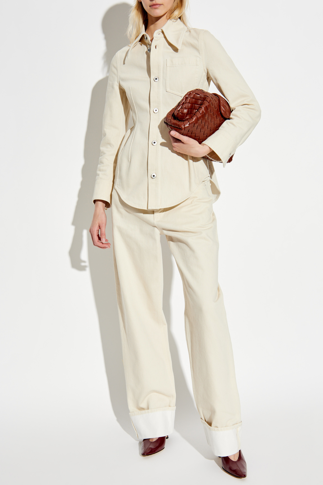 【Milk】bottega veneta Bottega Veneta Chalk Smooth Butter Calf The Pouch Oversized